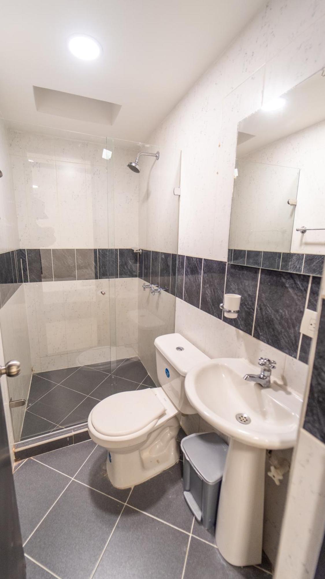 79 Hotel Medellin Bagian luar foto